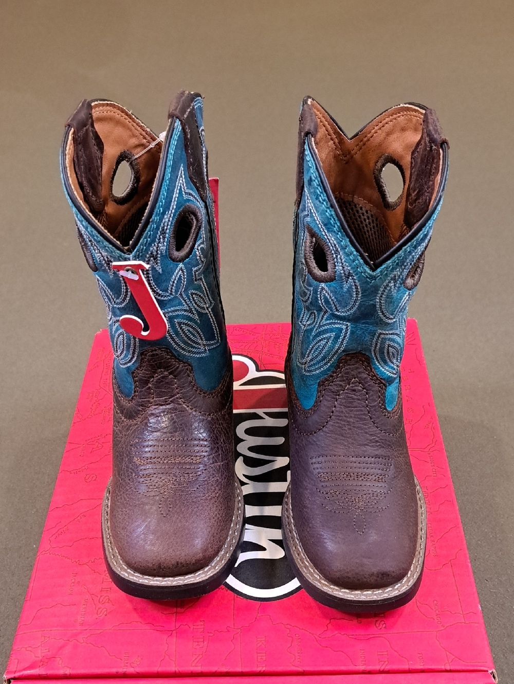 Justin Bowline Junior Walnut Brown Water Buffalo - Size: Kids 9 D - Picture 2 of 10